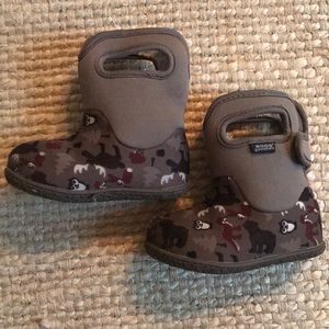BOGS infant toddler size 6 boots